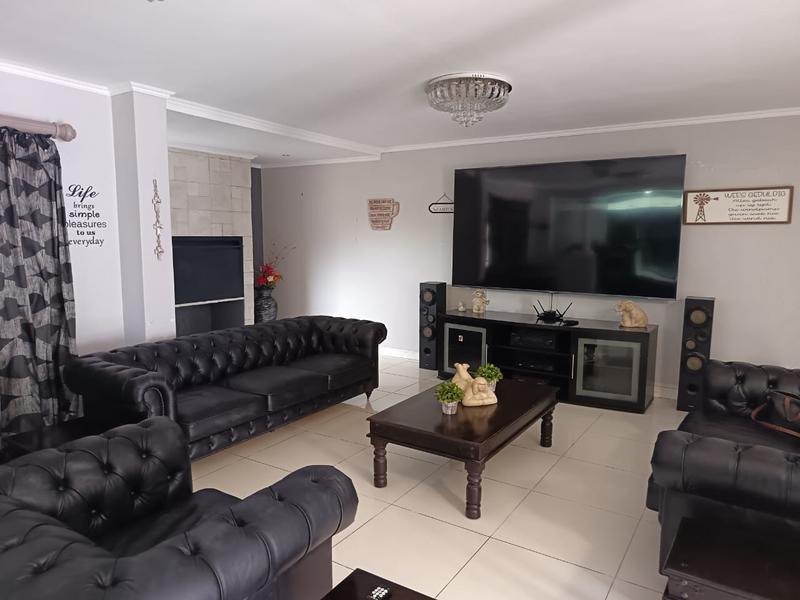 4 Bedroom Property for Sale in Kunene Park Eastern Cape